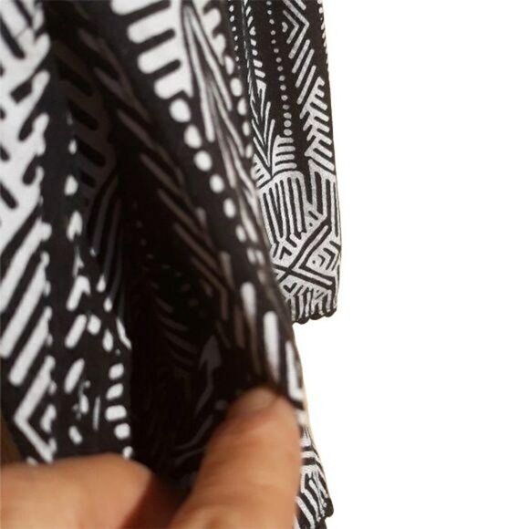 Mossimo Spaghetti Strap Scoop Neck Cinched Waist Aztec Scalloped Romper Blk Sz S - Picture 8 of 9